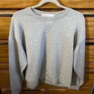 Grey cloud crewneck